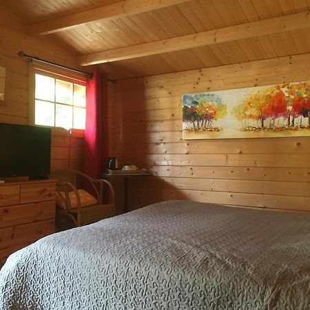 Mas De La Pinede Ex-Les Arbousiers Bed & Breakfast Bollene Exterior photo