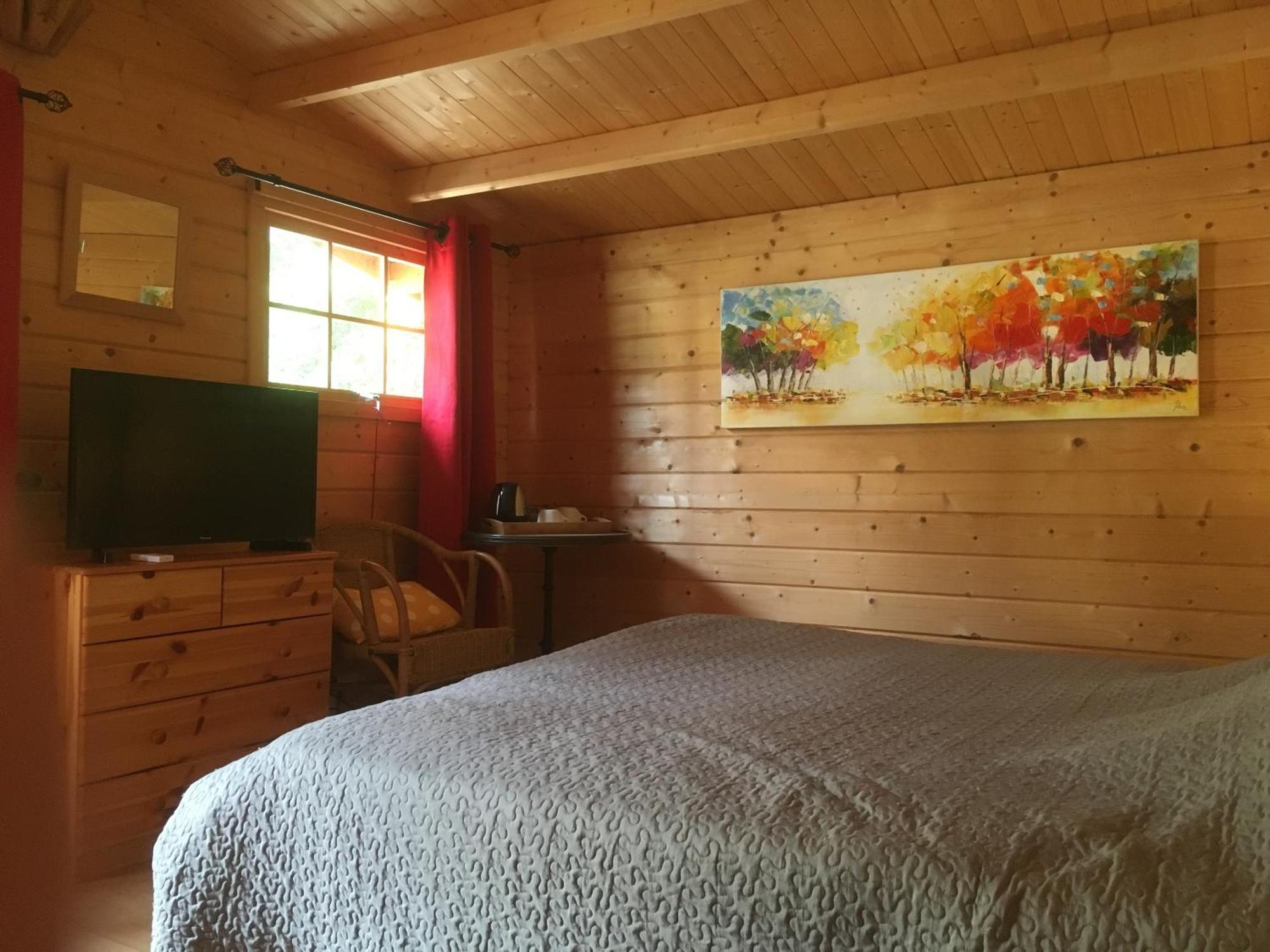 Mas De La Pinede Ex-Les Arbousiers Bed & Breakfast Bollene Exterior photo